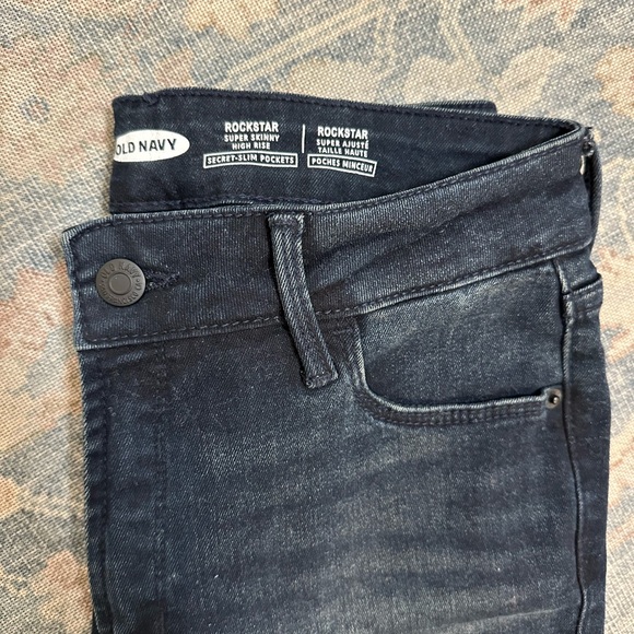 Old Navy | Rockstar Super Skinny High Rise Blue Wash | Size 6 - Picture 3 of 4